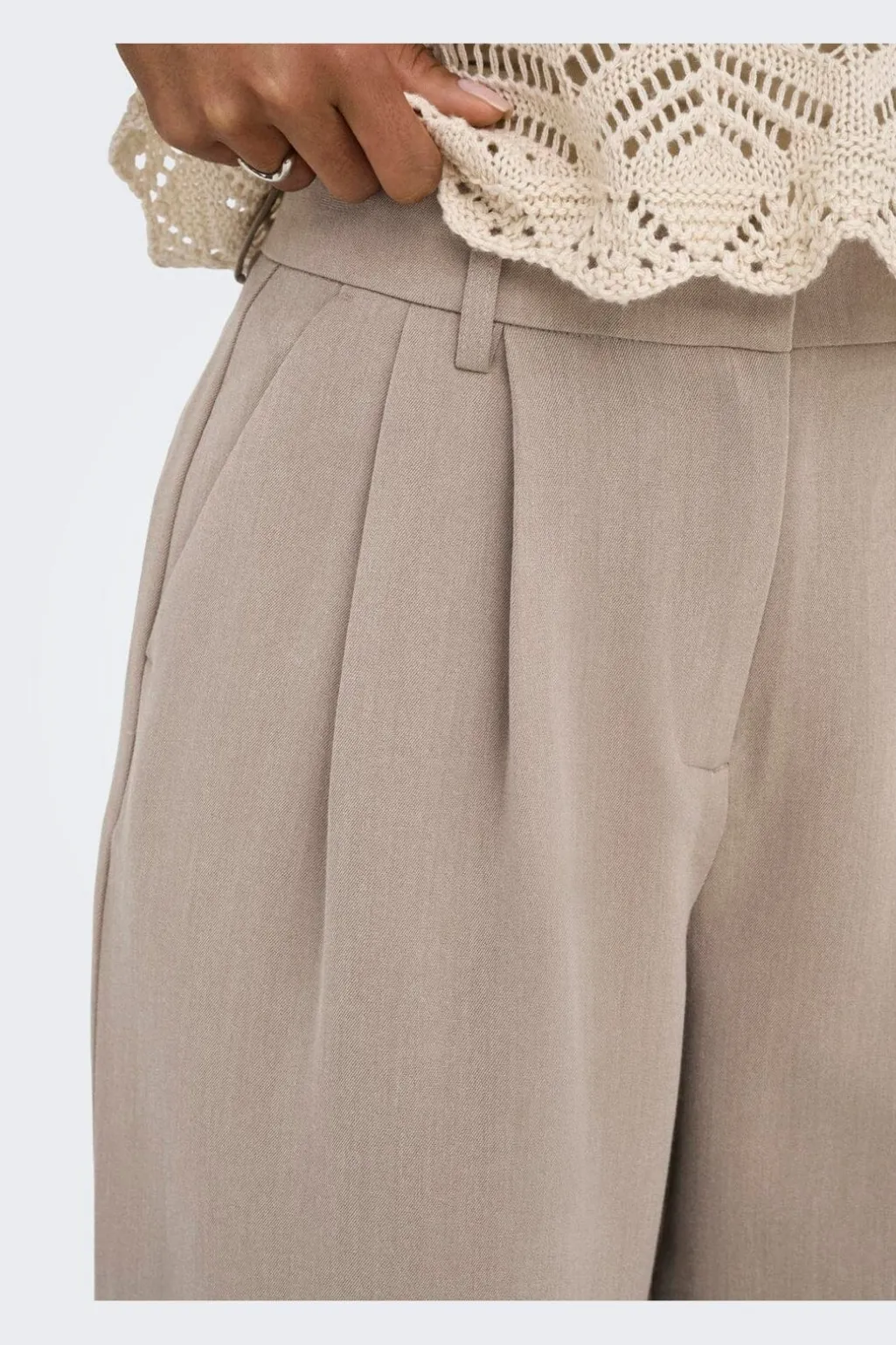 Onlhattie Pleat Str Pant Tlr