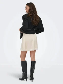 Onlmenus Lace Satin Short Skirt