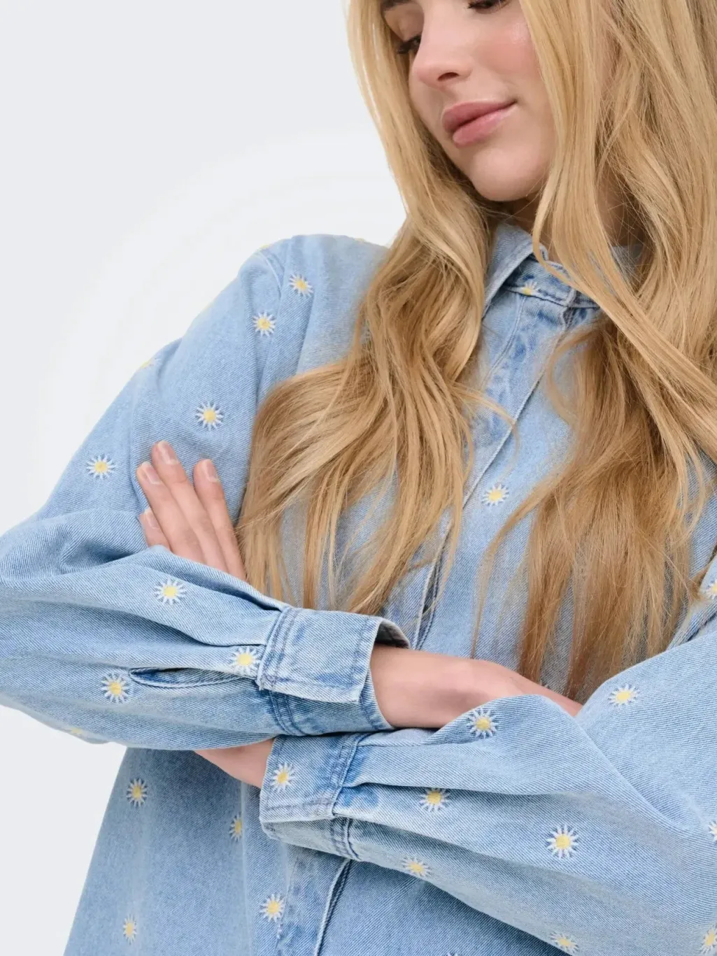 Onlvera Ls Daisy Emb Shirt Qyt