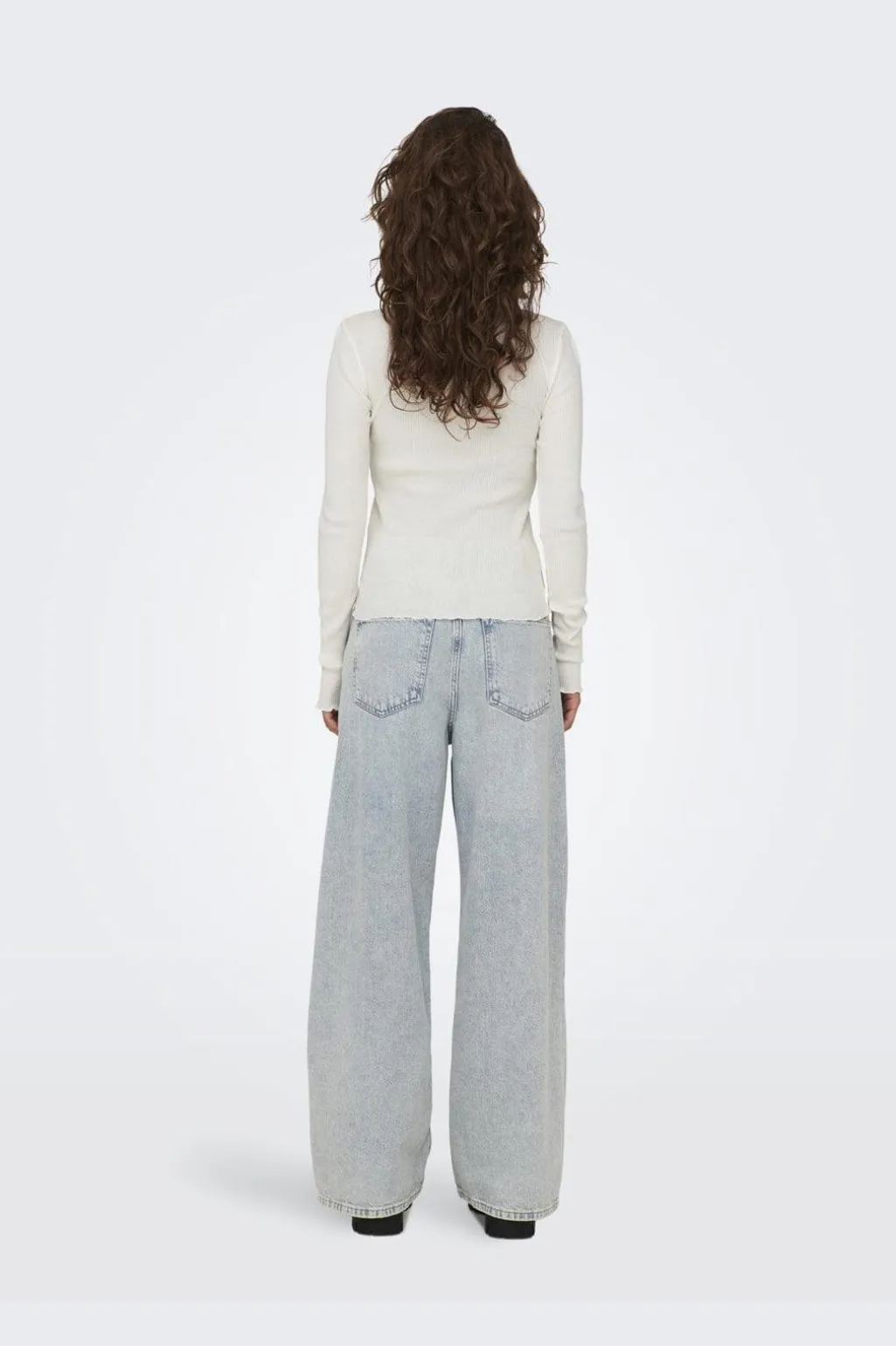 Onlxena L/S Lace Top