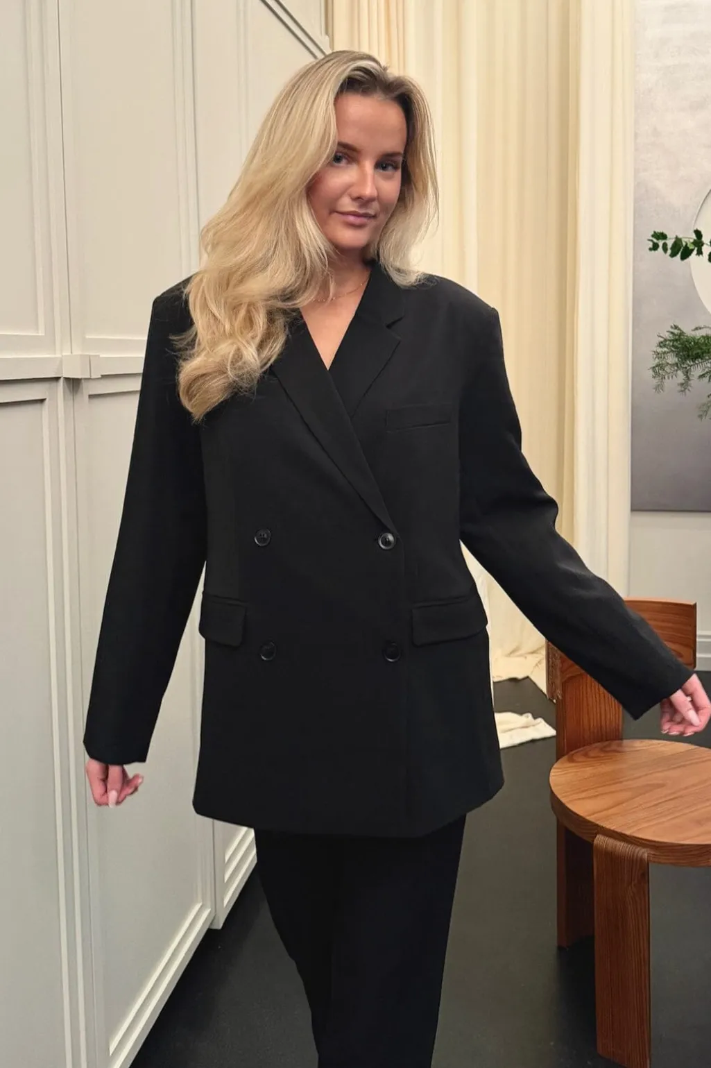 Signatureic Double Breasted Blazer A23987