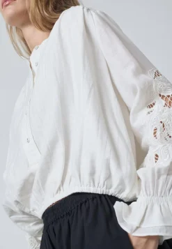 Stinacc Emb Blouse 45078