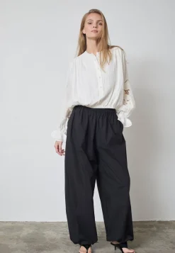 Stinacc Emb Blouse 45078