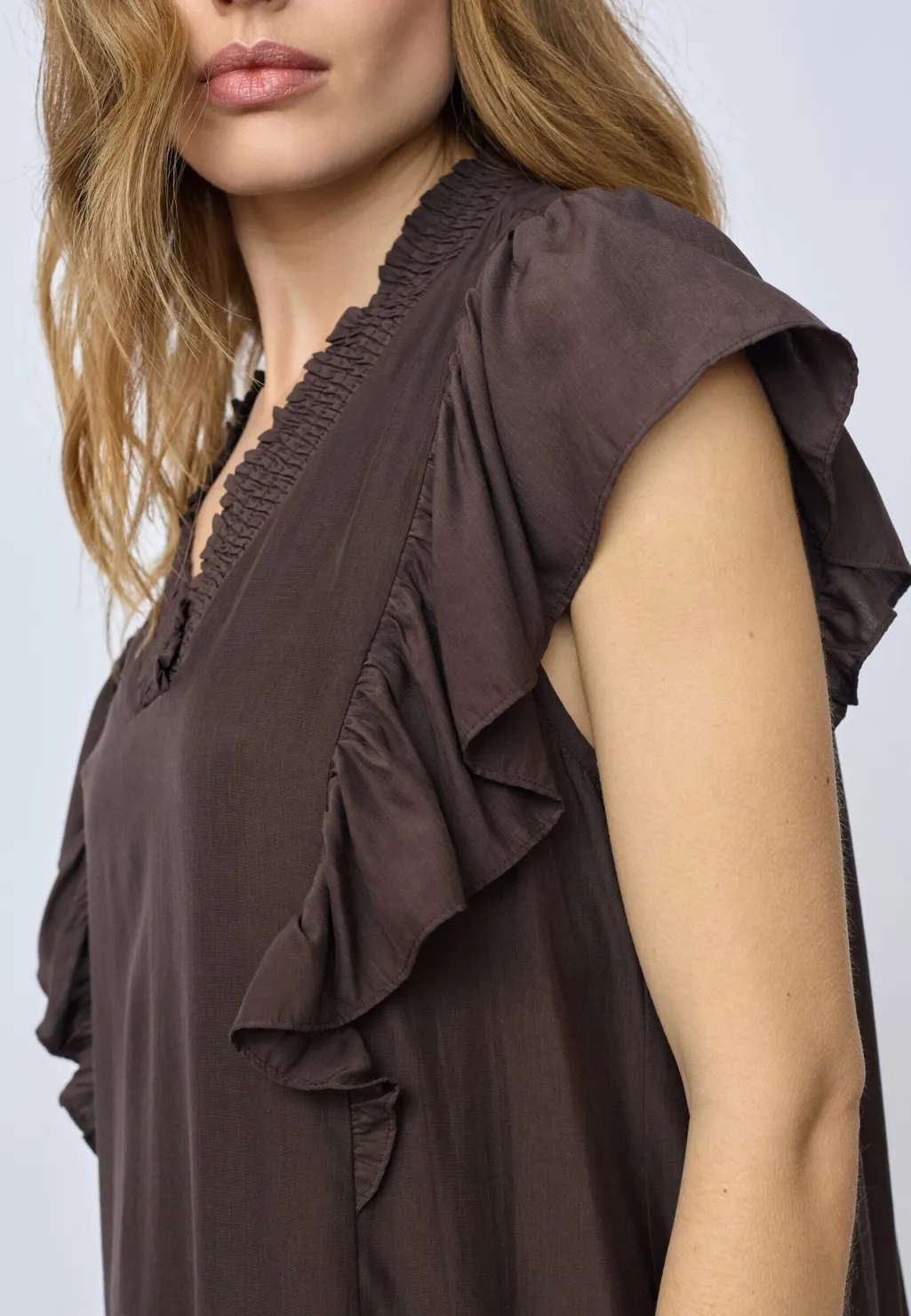 Sunrisecc Frill Crop V-Dress 46101