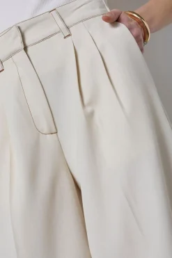 Terrycc Pleat Bermuda 41205