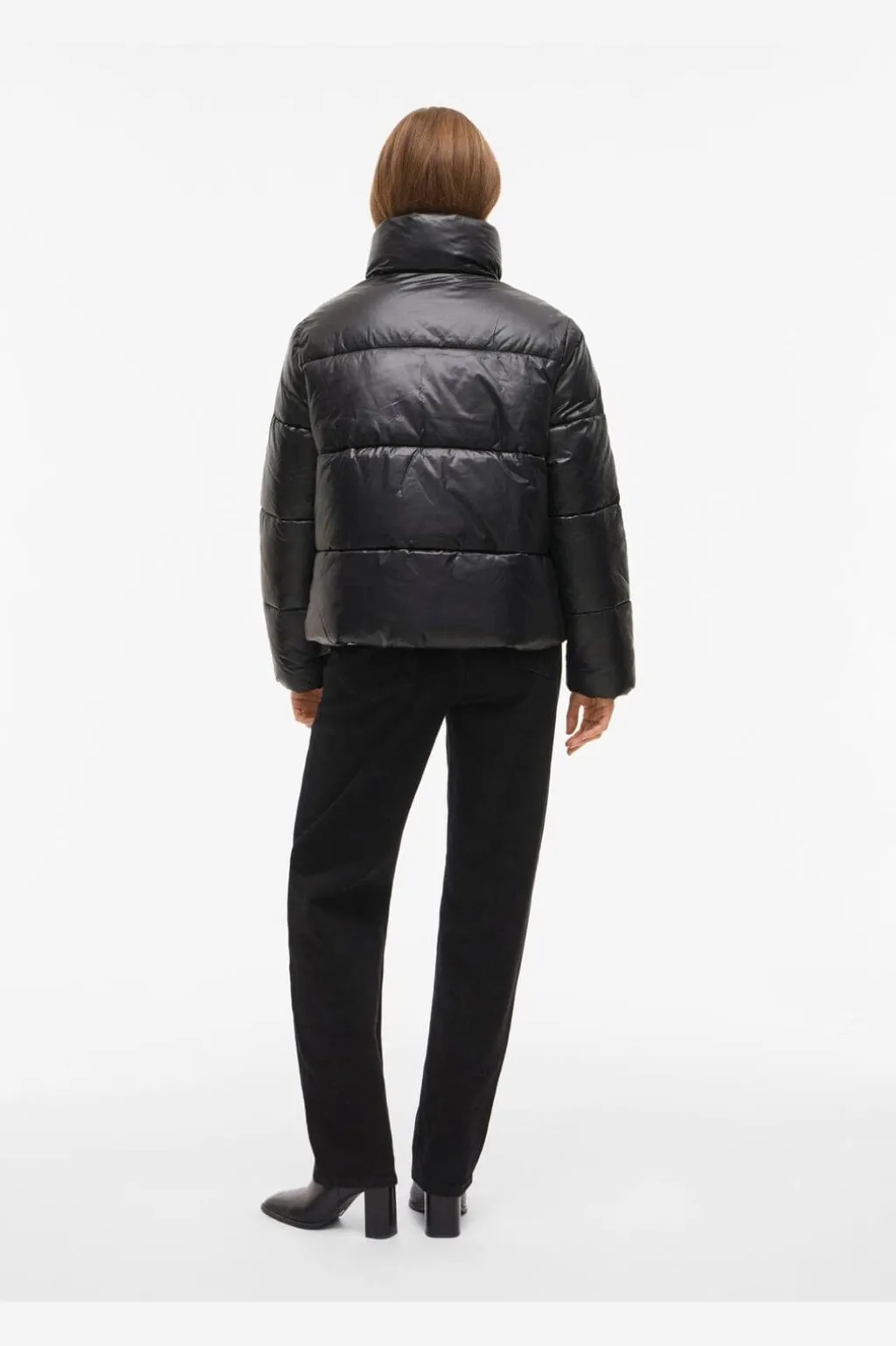 Vilidda L/S Shinny Puffer Short Jacket