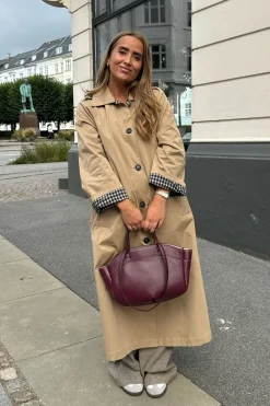Violaic Trenchcoat
