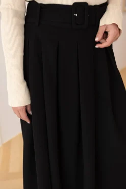 Vspleated Skirt