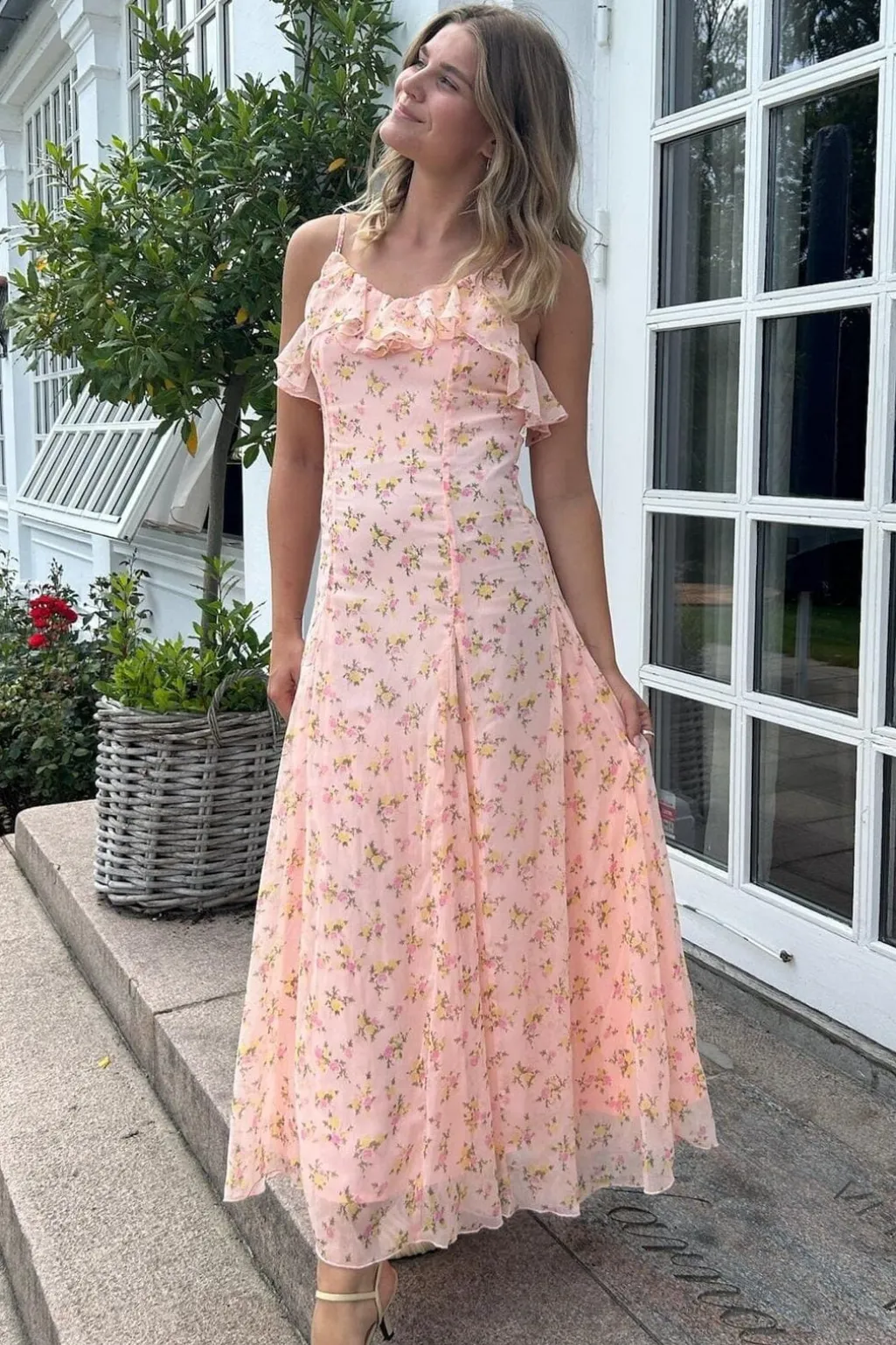 Yassoiree Strap Maxi Dress Bm
