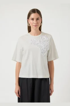 Yasvisely Ss Tee